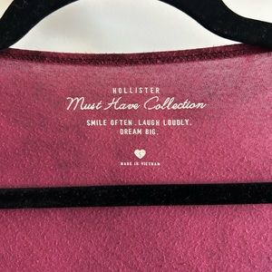 Hollister. Size Small - fits bigger.